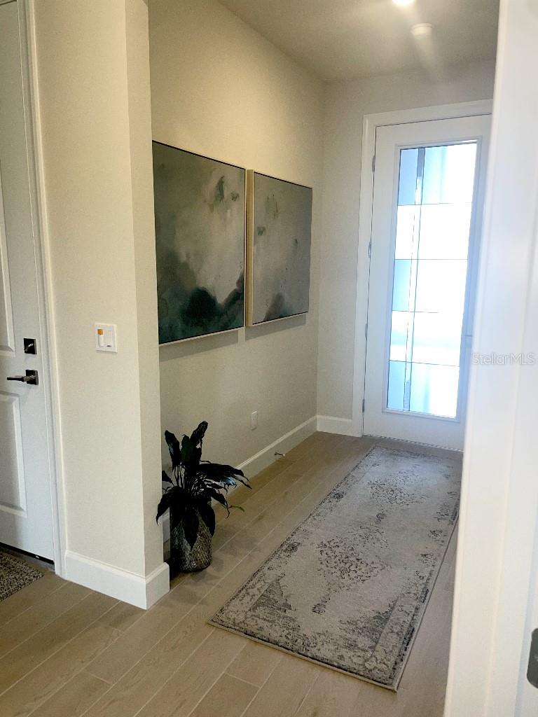 Image 5 of 38 For 4012 Basket Oak Circle