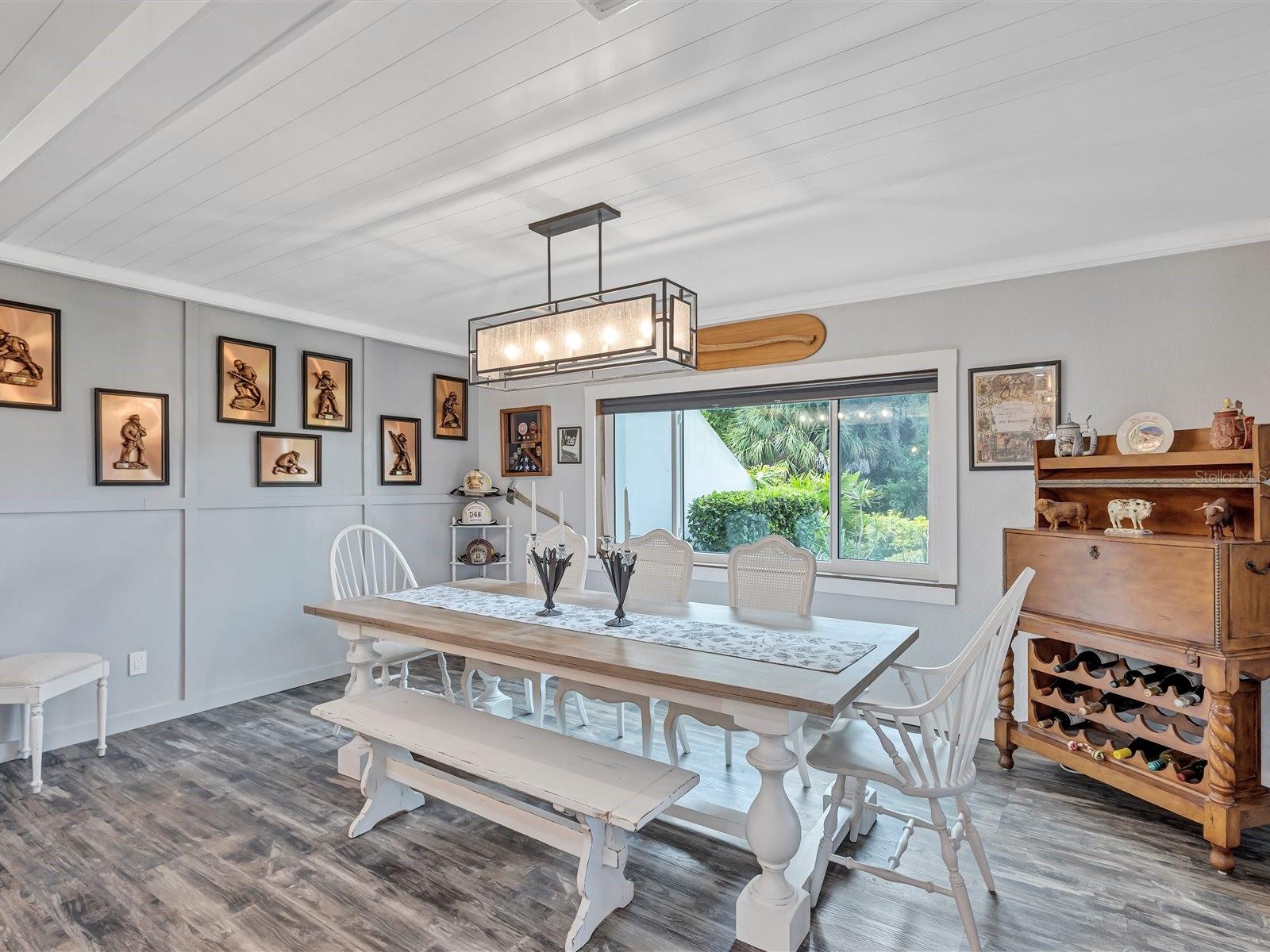 Image 20 of 68 For 7581 Cumberland Road 7
