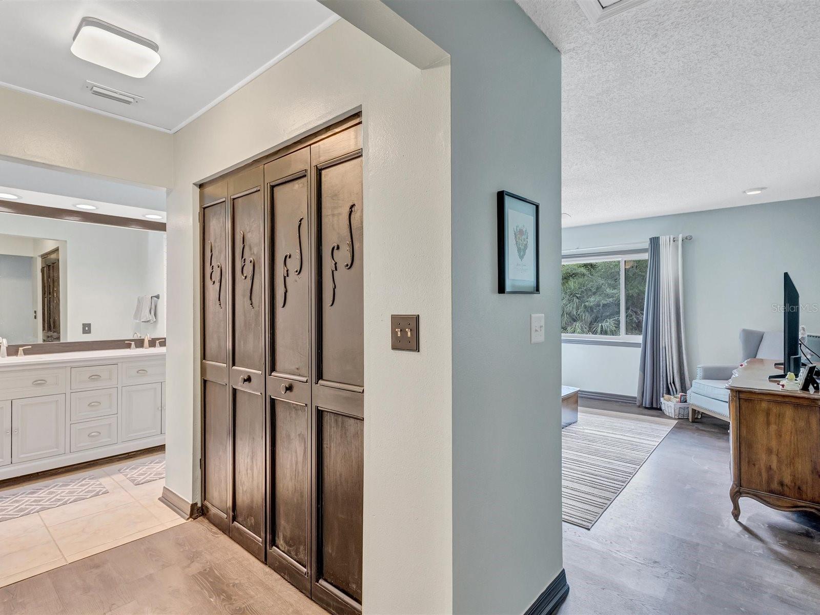 Image 33 of 68 For 7581 Cumberland Road 7