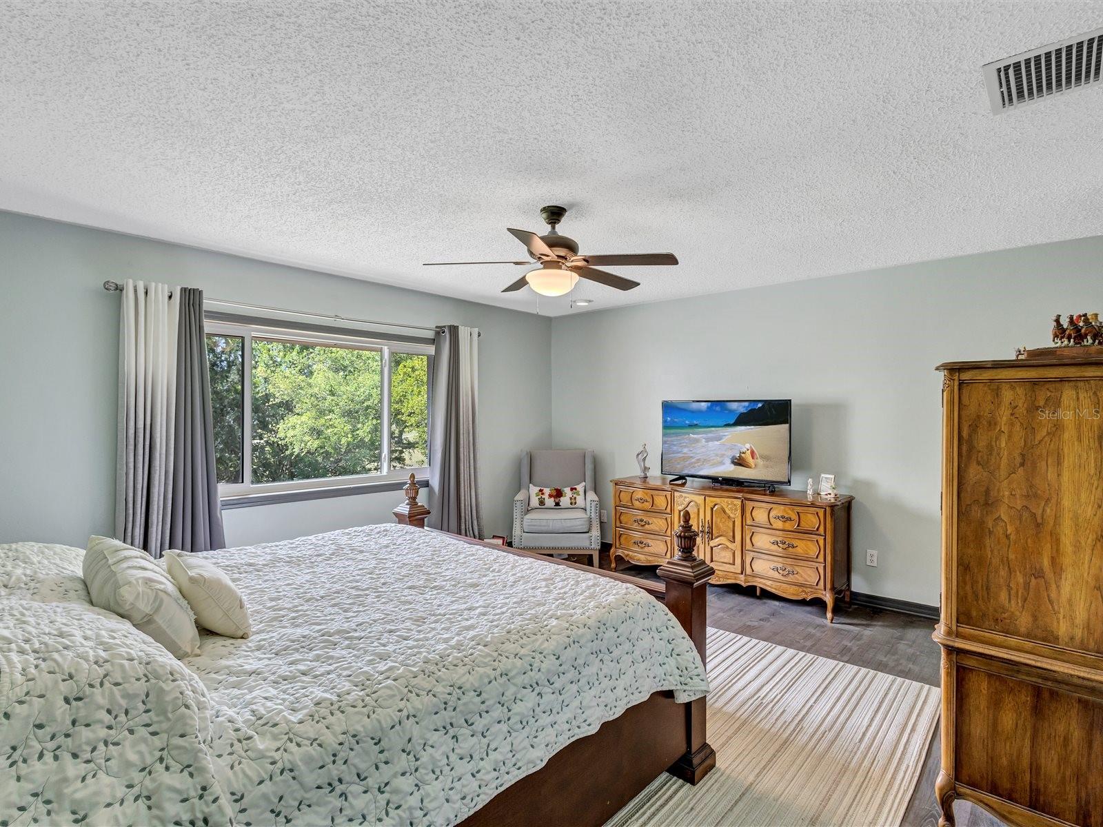 Image 36 of 68 For 7581 Cumberland Road 7