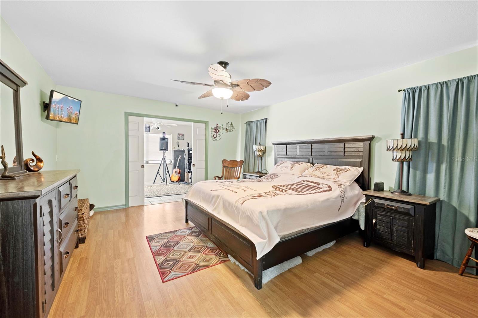 Image 28 of 56 For 5 Chinkapin Circle