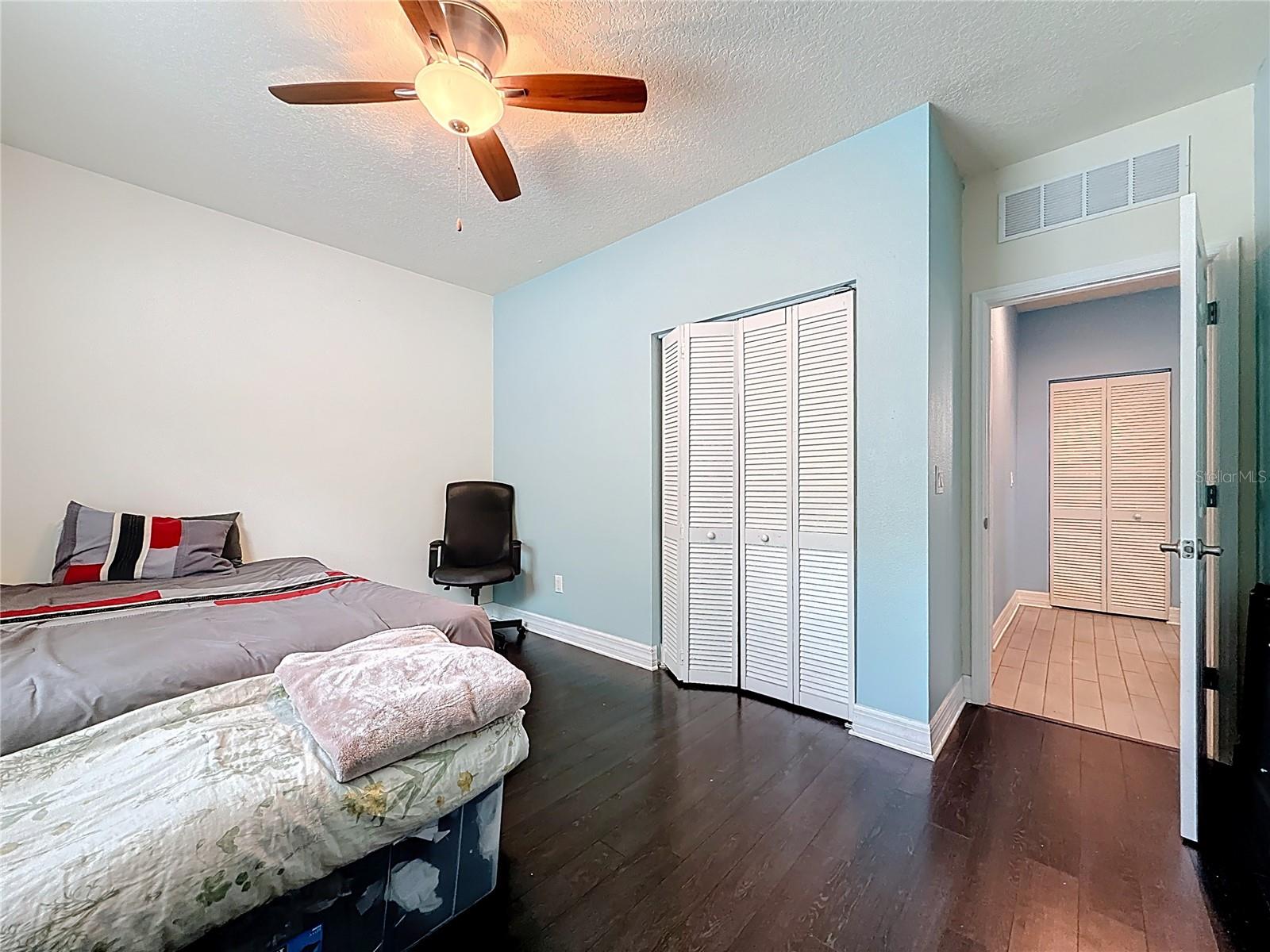 Image 22 of 33 For 1590 Burns Drive