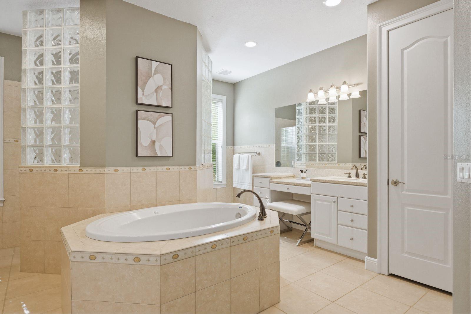 Image 19 of 57 For 6615 Ridge Top Drive