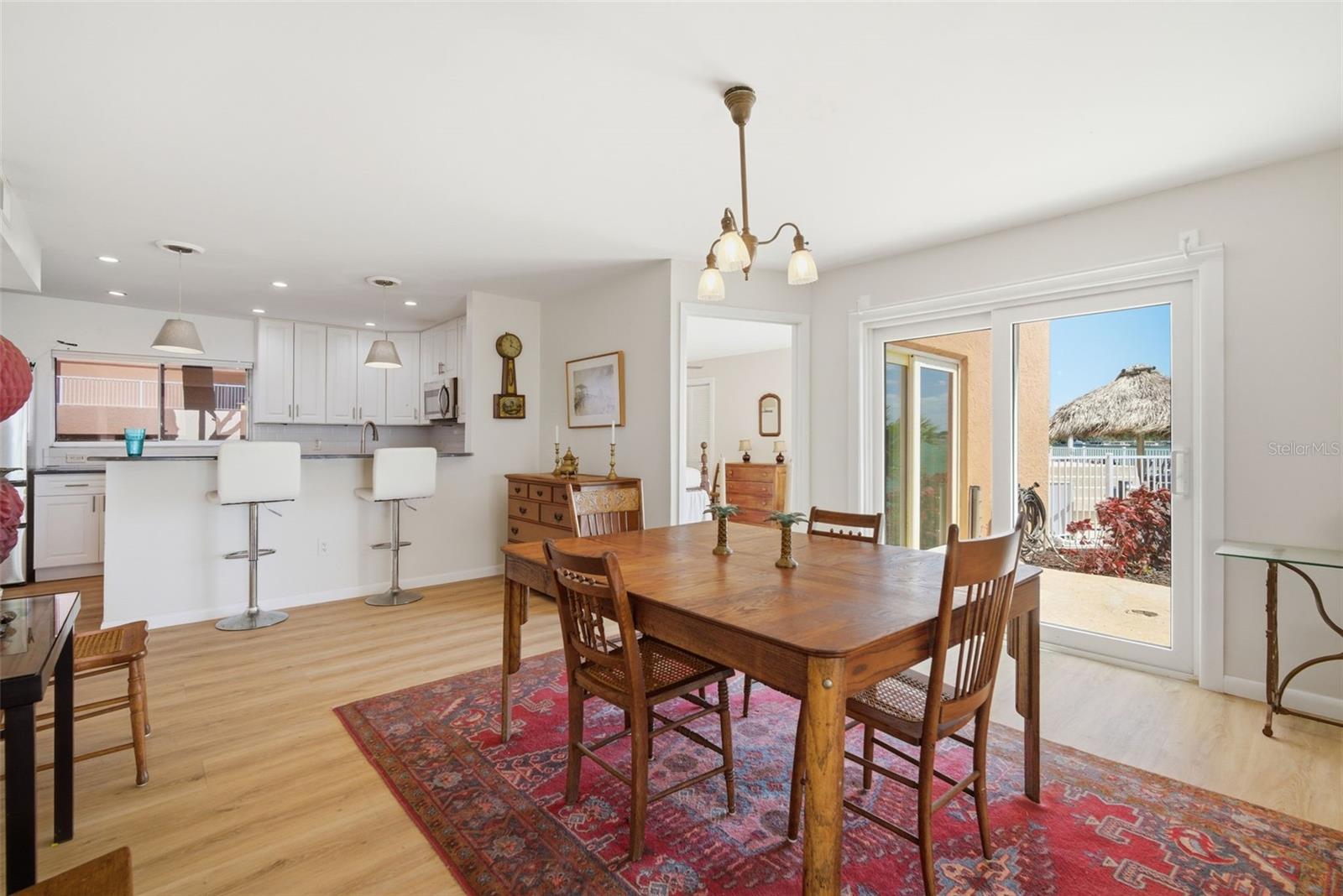 Image 12 of 63 For 7400 Sunshine Skyway Lane S 121