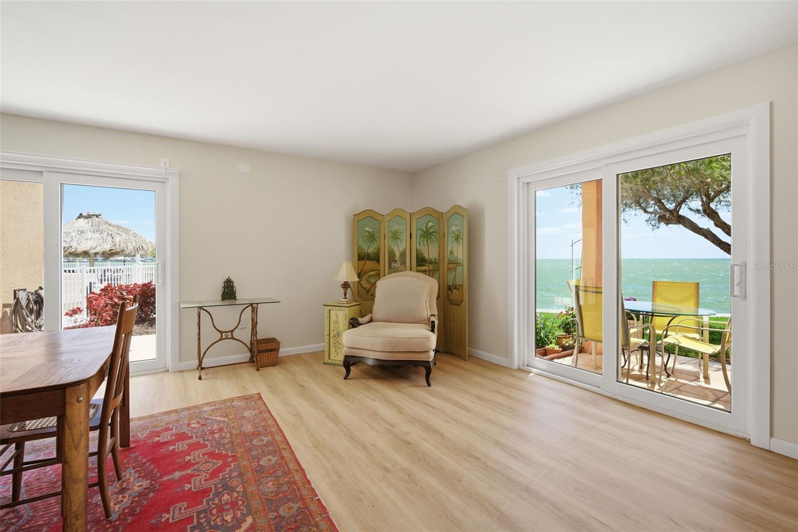 Image 15 of 63 For 7400 Sunshine Skyway Lane S 121