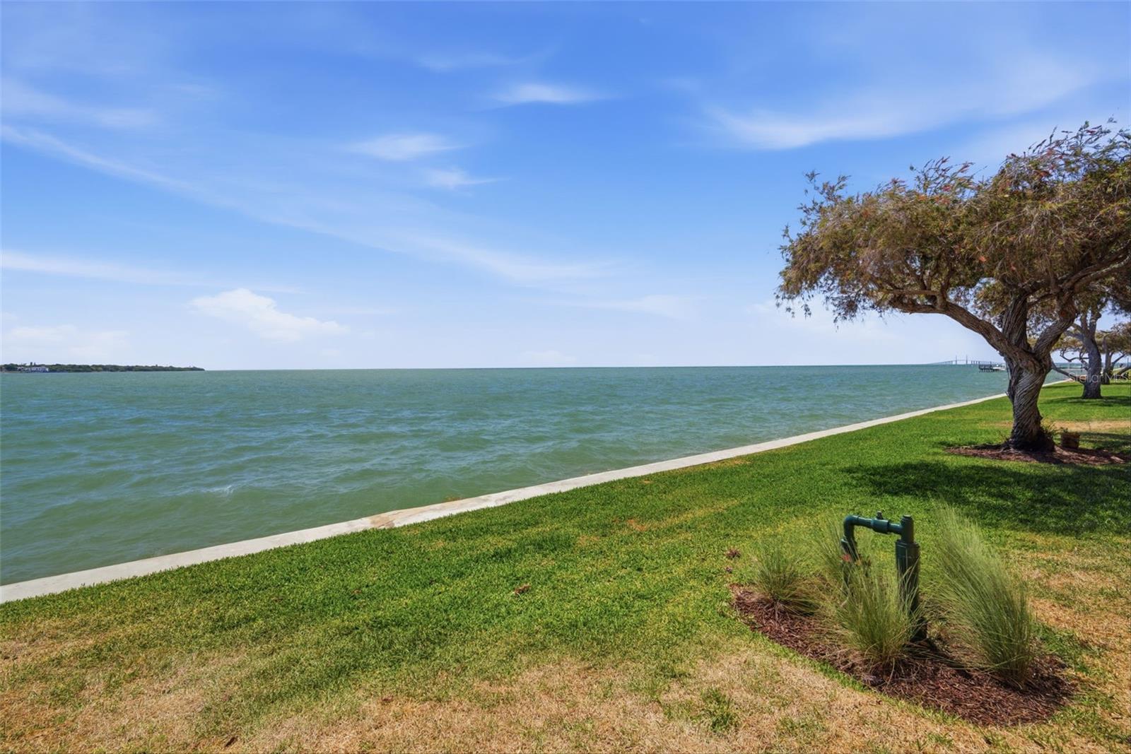 Image 18 of 63 For 7400 Sunshine Skyway Lane S 121