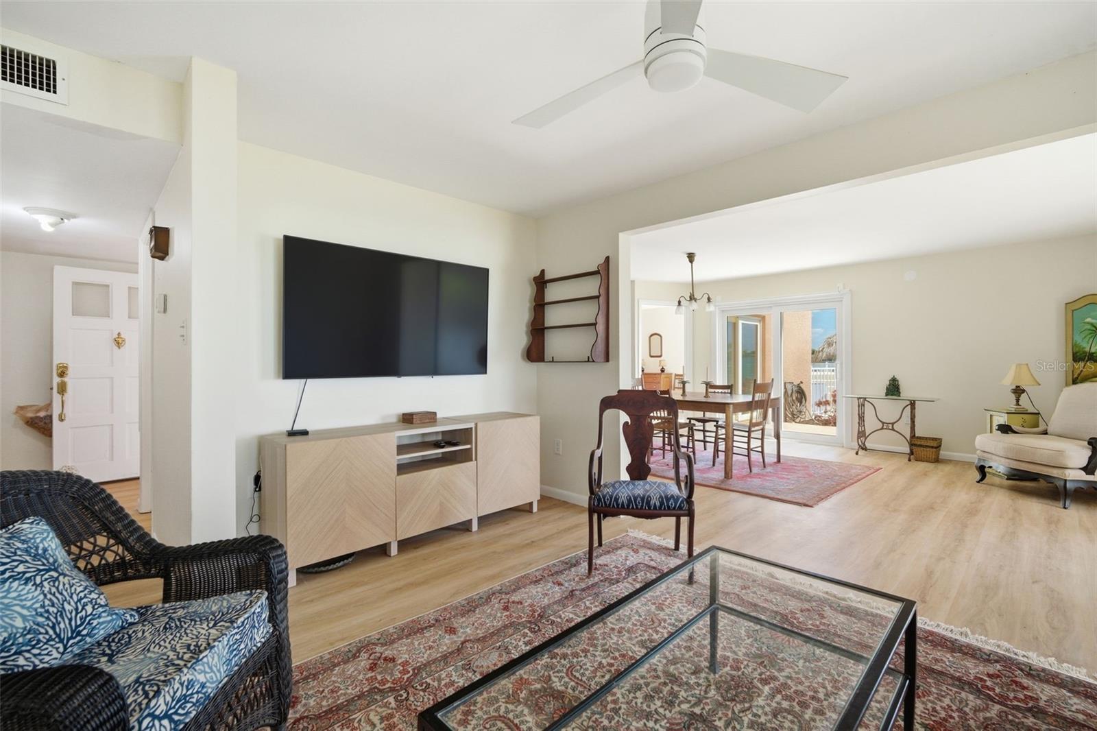 Image 24 of 63 For 7400 Sunshine Skyway Lane S 121