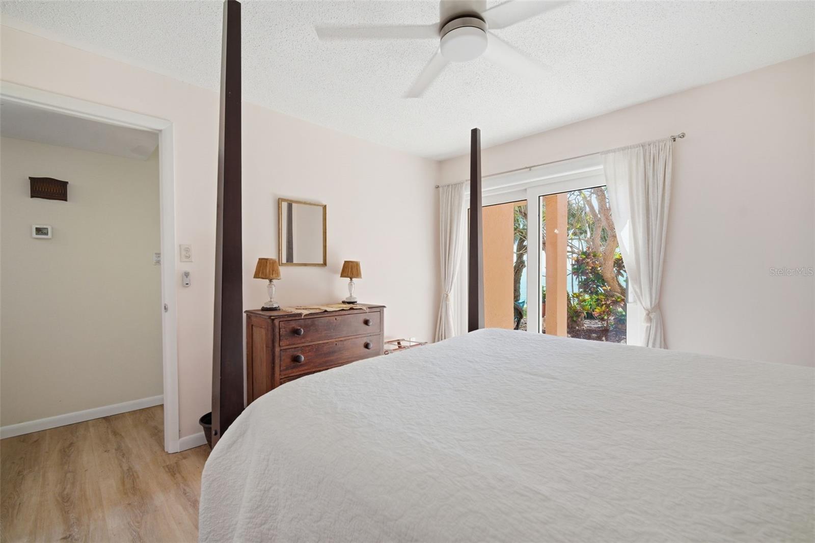 Image 35 of 63 For 7400 Sunshine Skyway Lane S 121