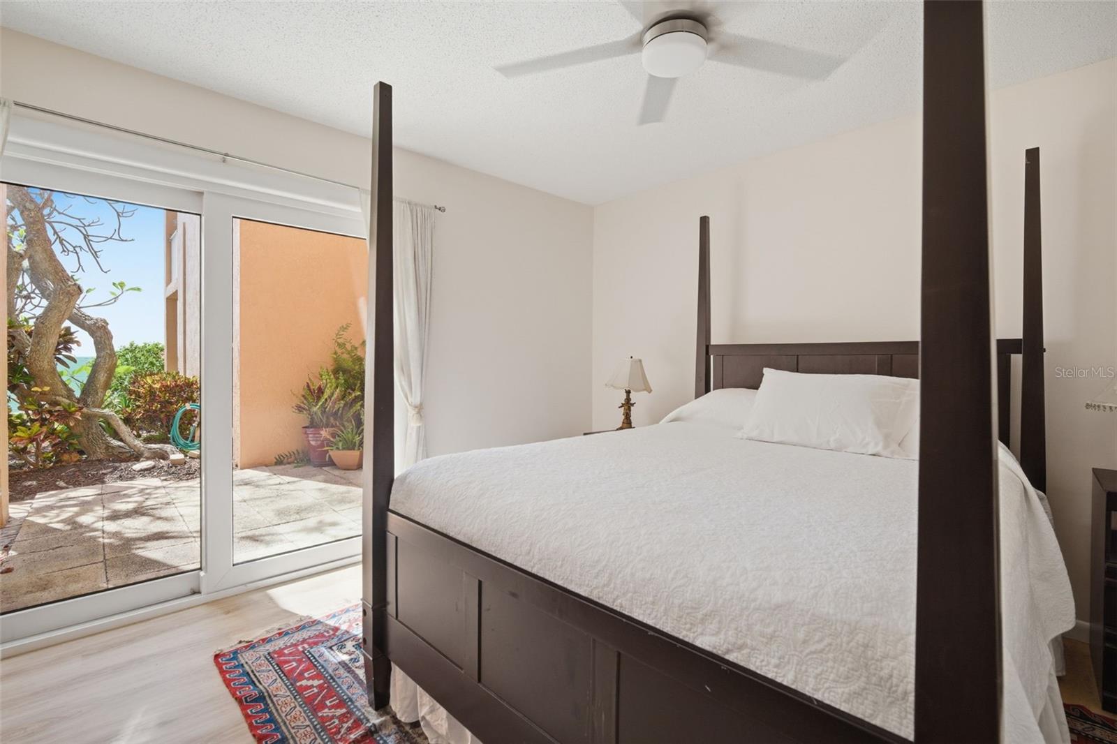 Image 38 of 63 For 7400 Sunshine Skyway Lane S 121