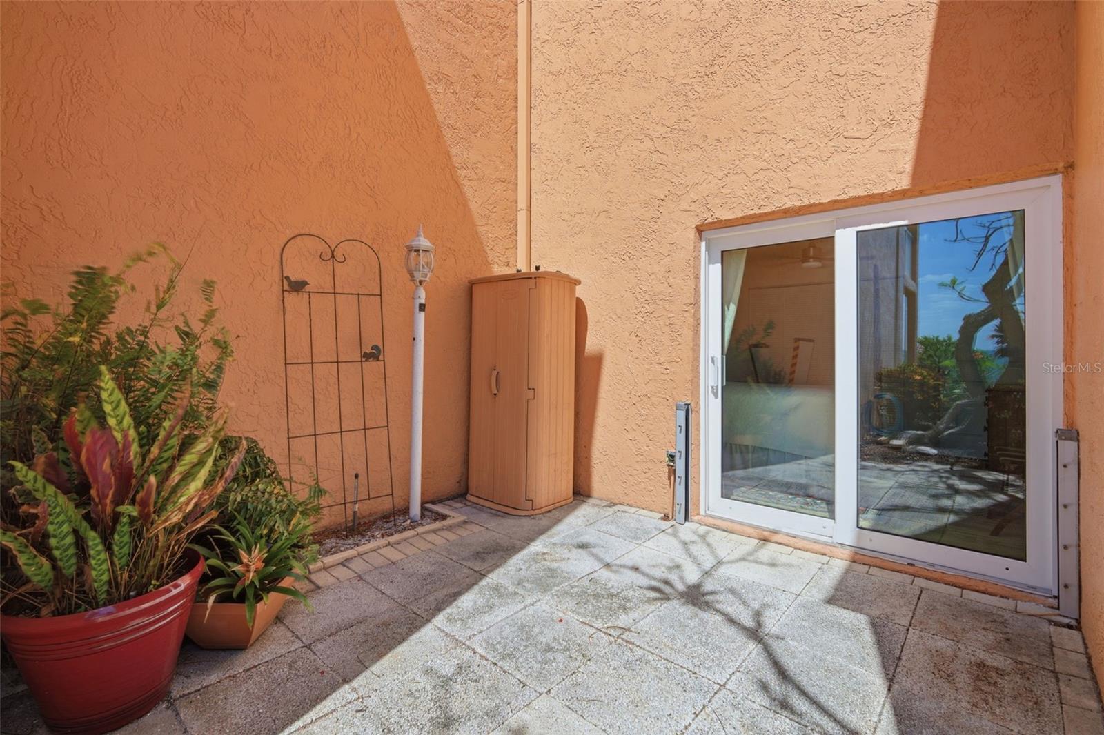 Image 42 of 63 For 7400 Sunshine Skyway Lane S 121