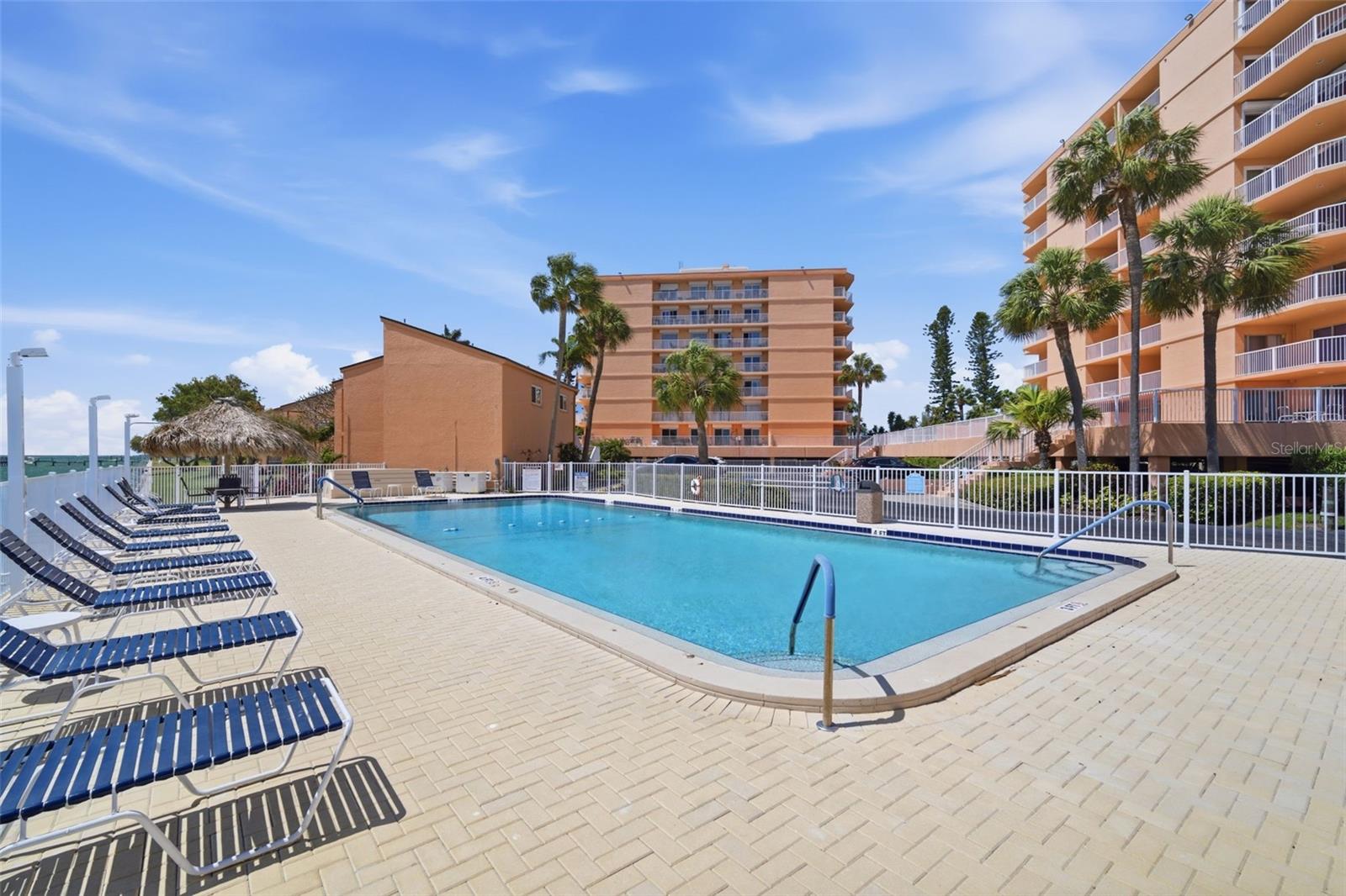 Image 50 of 63 For 7400 Sunshine Skyway Lane S 121