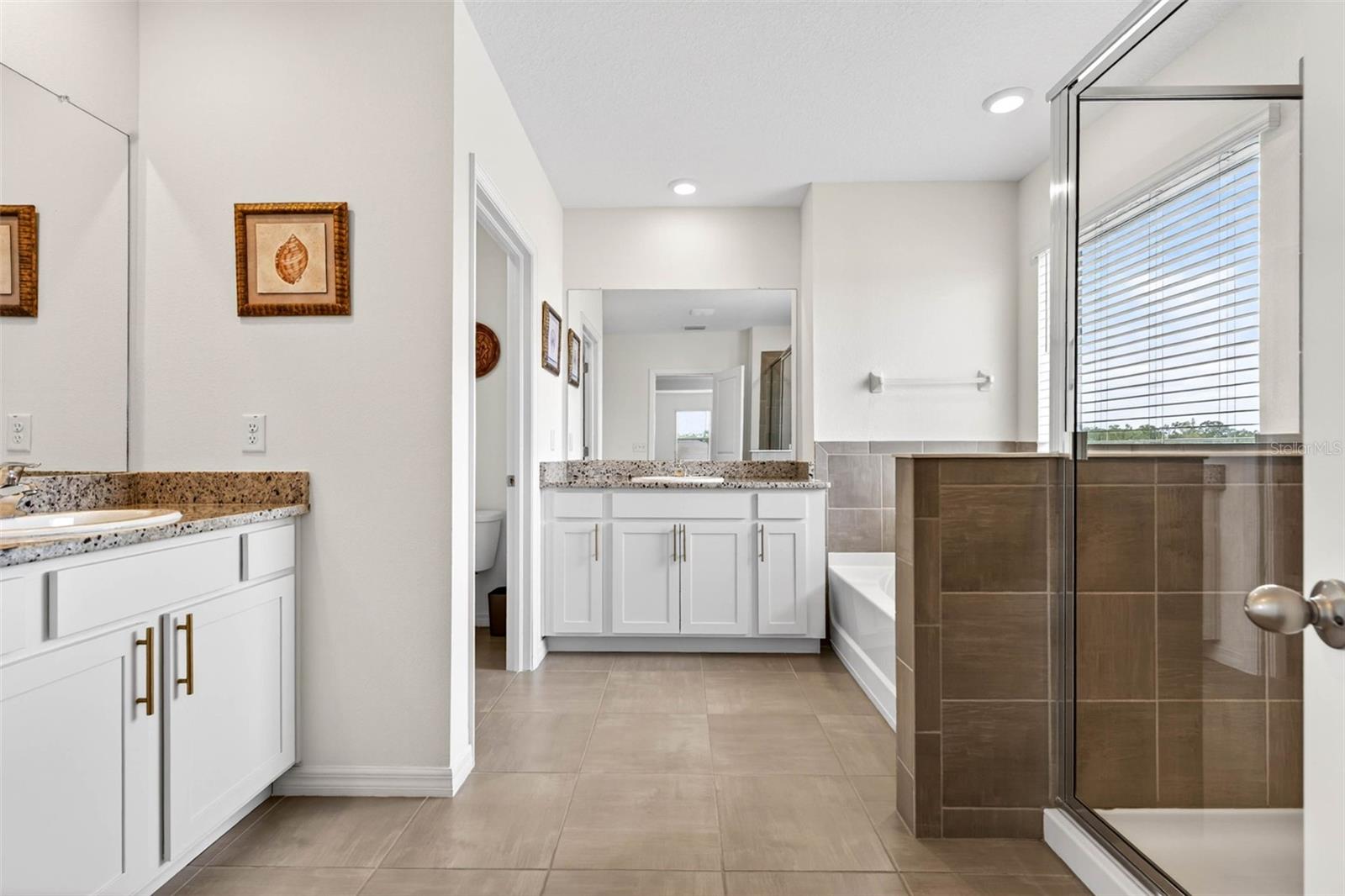 Image 10 of 64 For 16946 Oval Rum Drive