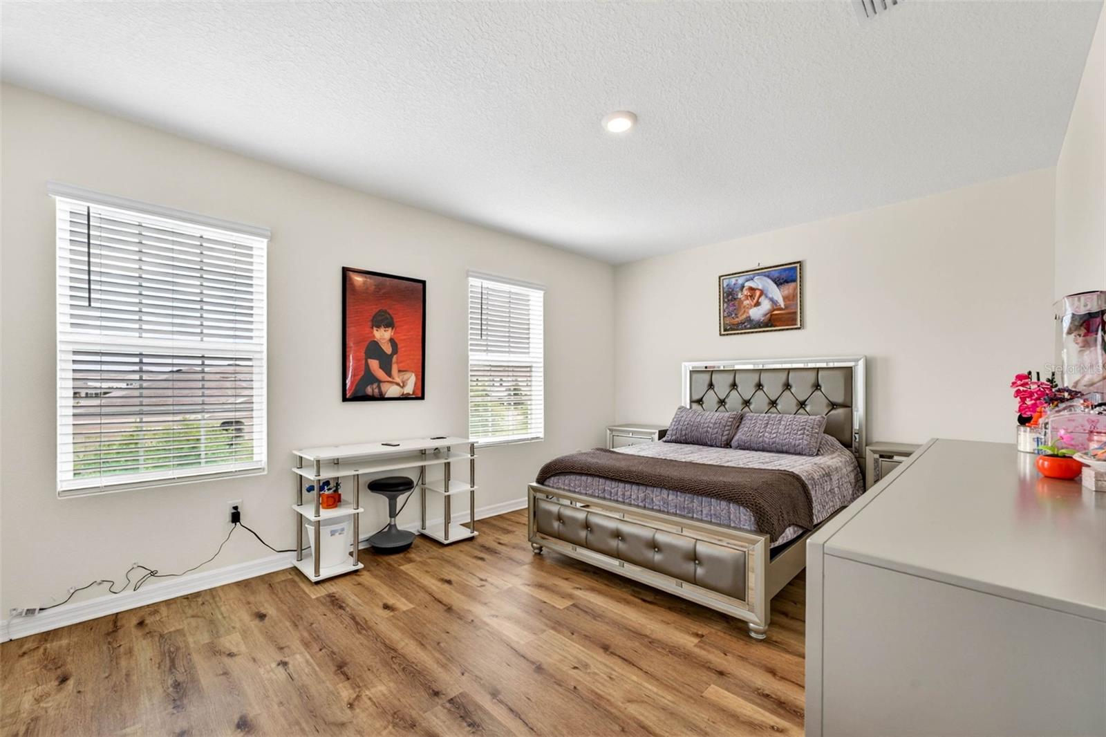 Image 12 of 64 For 16946 Oval Rum Drive