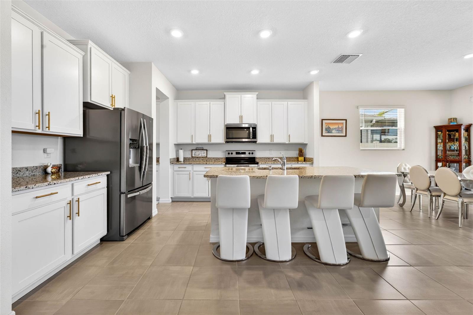 Image 24 of 64 For 16946 Oval Rum Drive