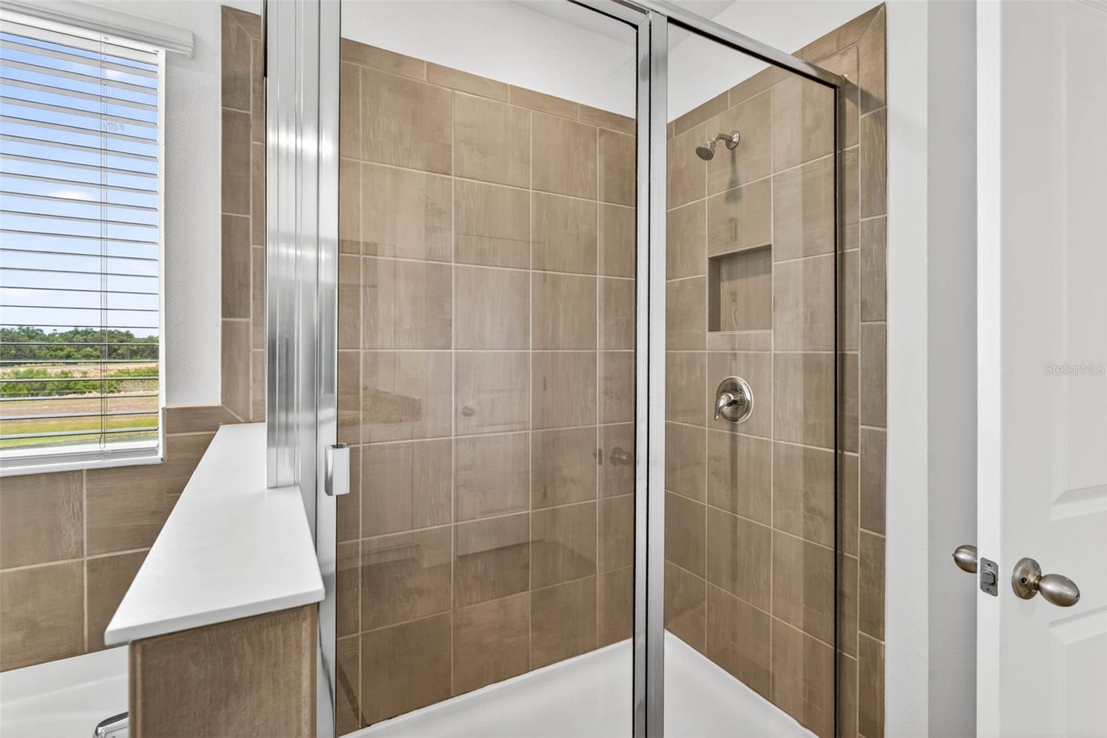 Image 39 of 64 For 16946 Oval Rum Drive