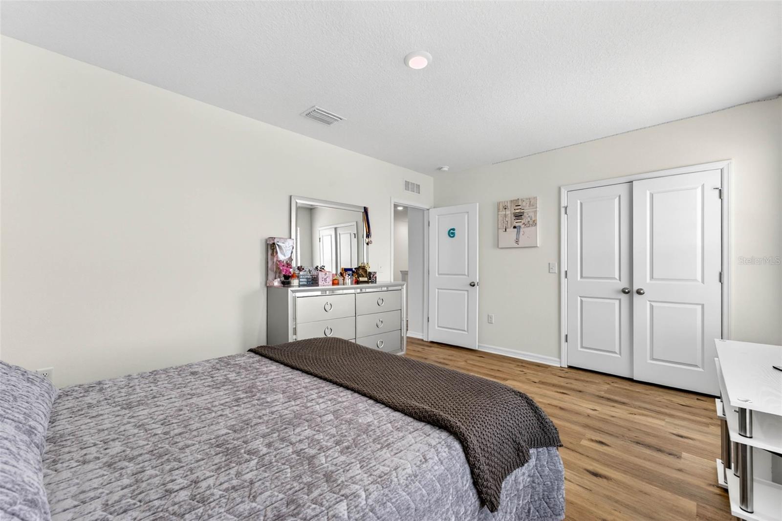 Image 44 of 64 For 16946 Oval Rum Drive