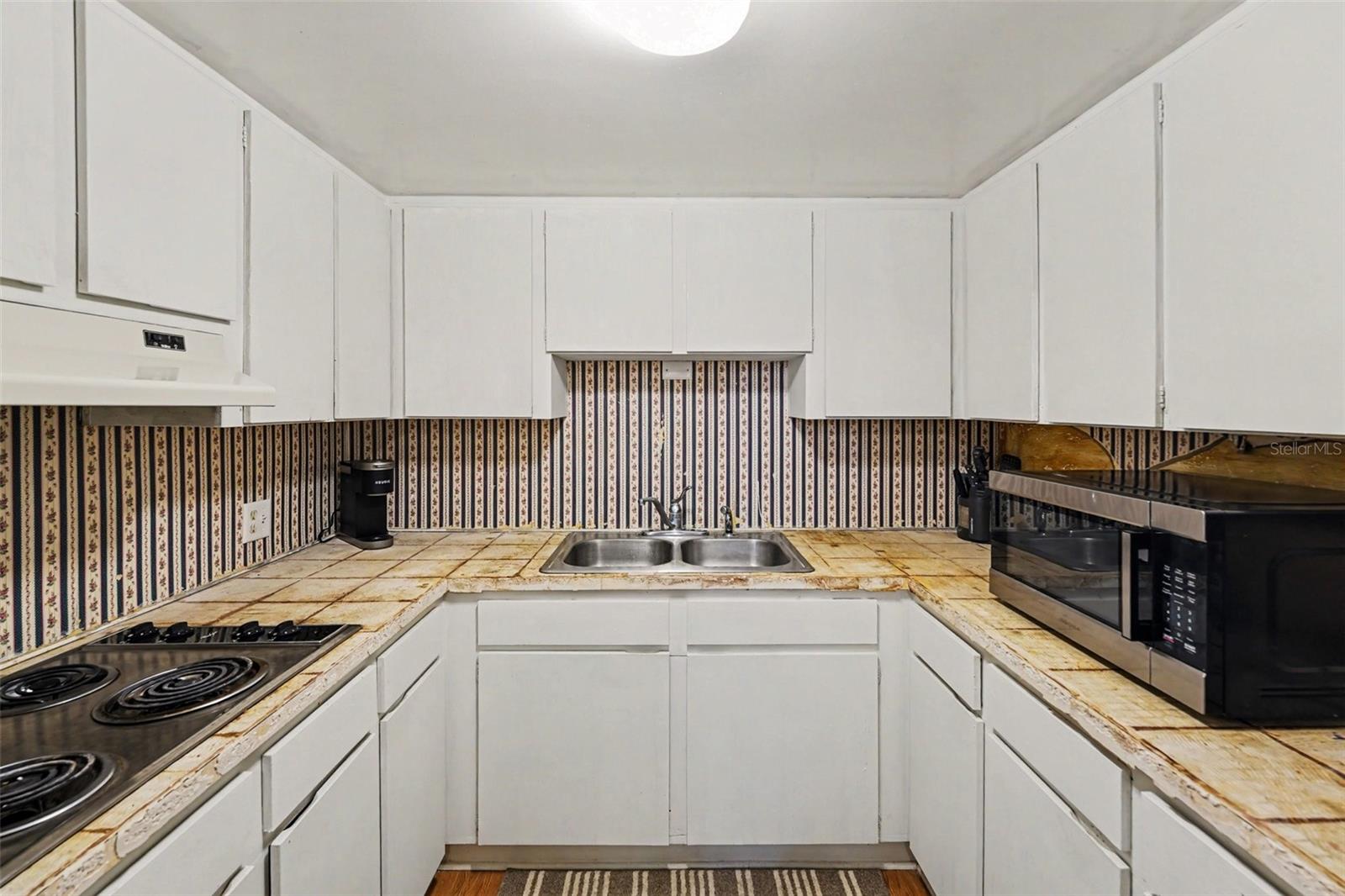 Image 15 of 18 For 2449 Columbia Drive 29