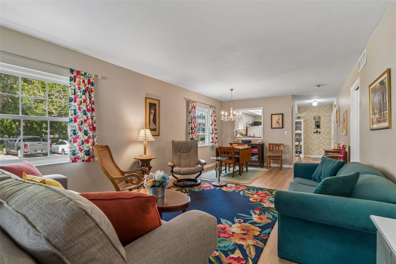 Image 11 of 35 For 200 Glennes Lane 112