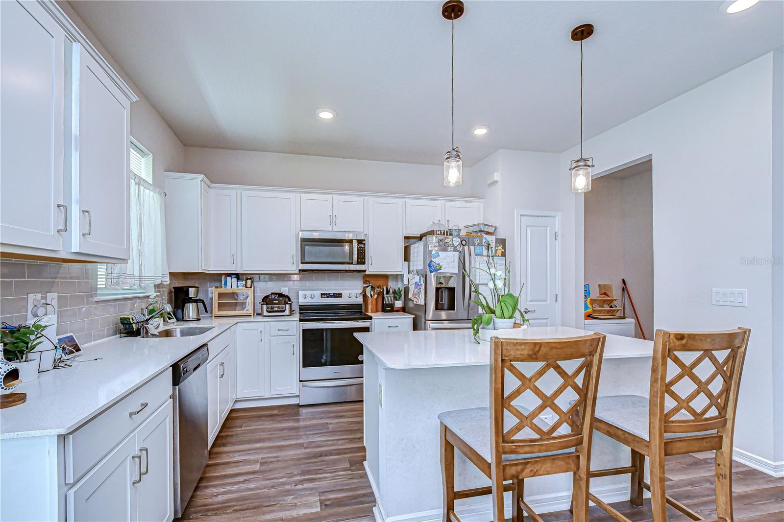 Image 17 of 54 For 20978 Monza Loop