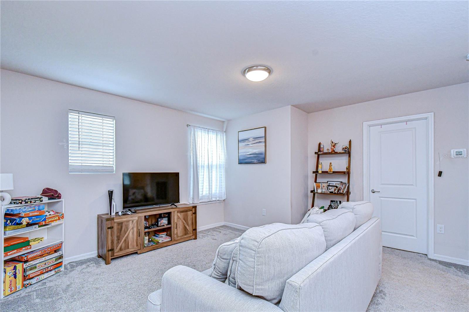 Image 21 of 54 For 20978 Monza Loop