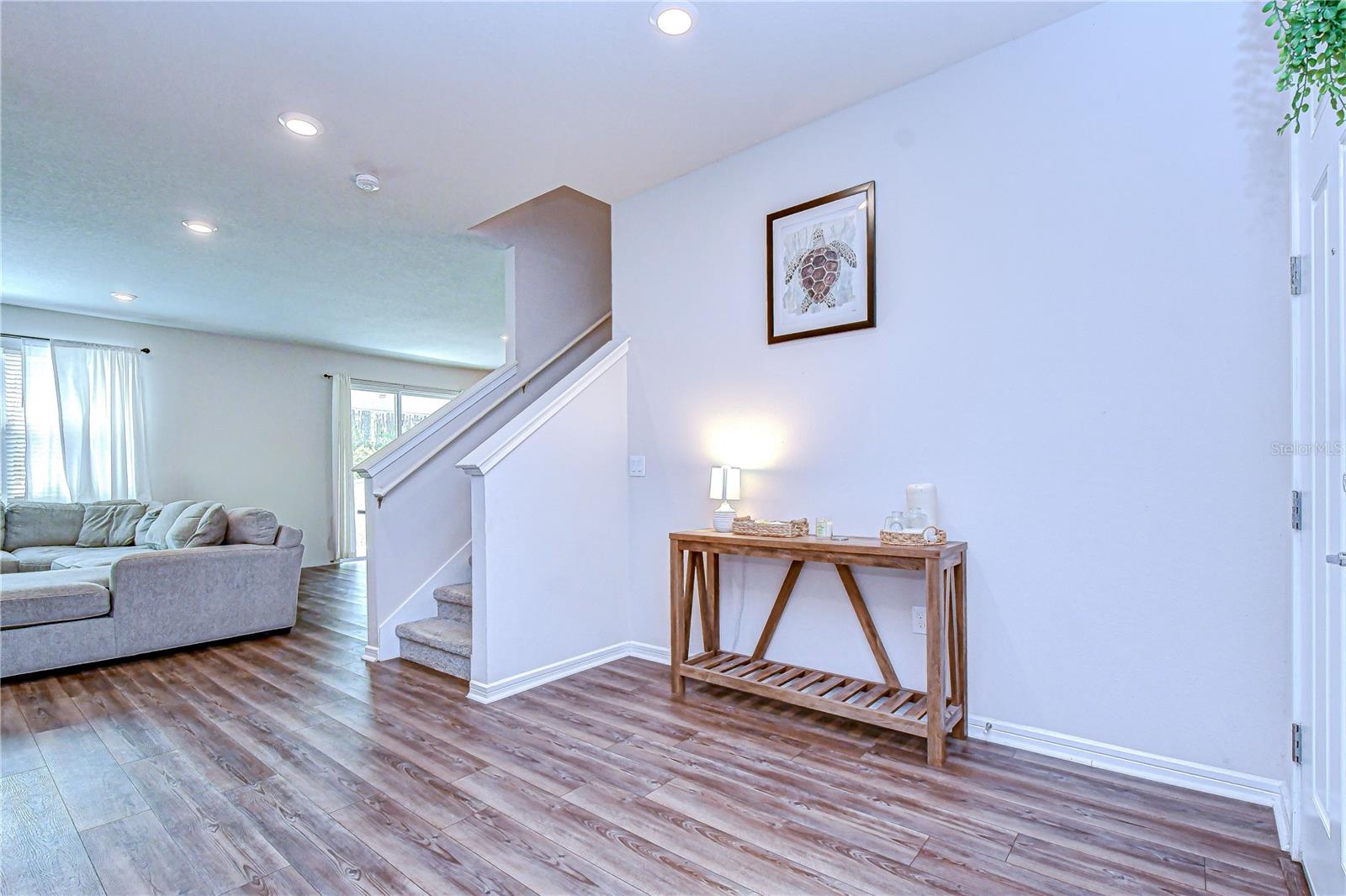 Image 7 of 54 For 20978 Monza Loop