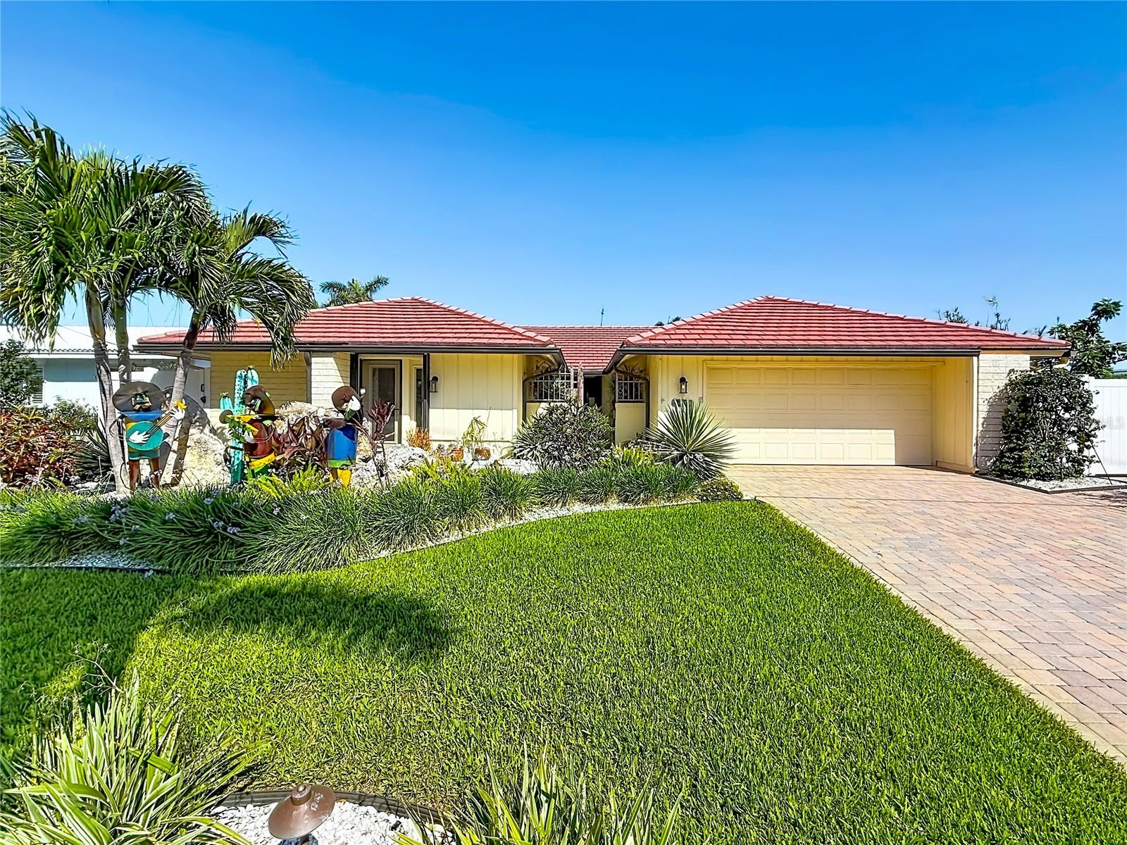 Details for 2162 Vina Del Mar Boulevard, ST PETE BEACH, FL 33706