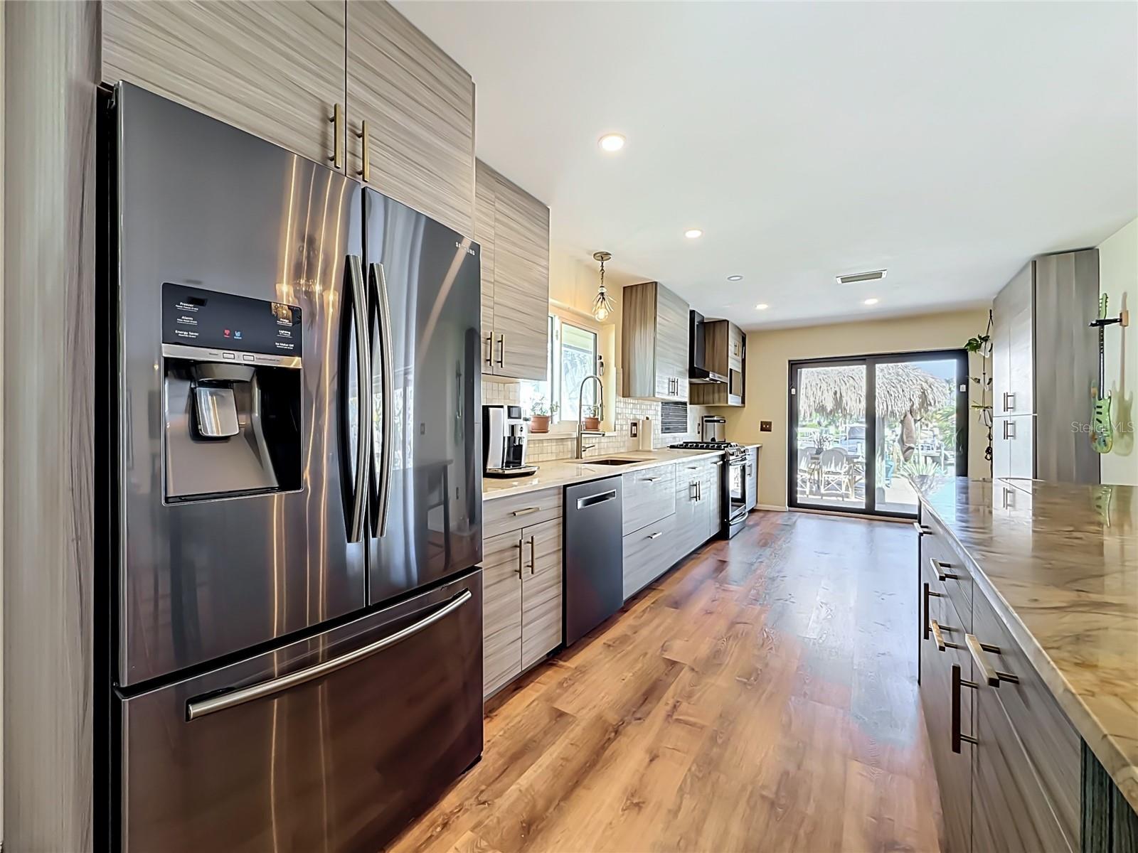 Image 14 of 90 For 2162 Vina Del Mar Boulevard