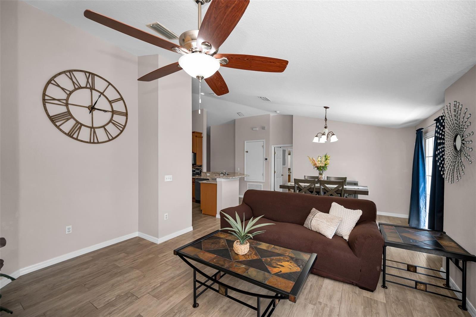 Image 17 of 48 For 8527 Shallow Creek Court