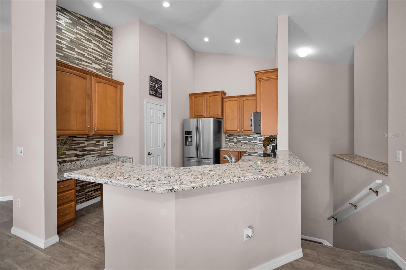 Image 19 of 48 For 8527 Shallow Creek Court