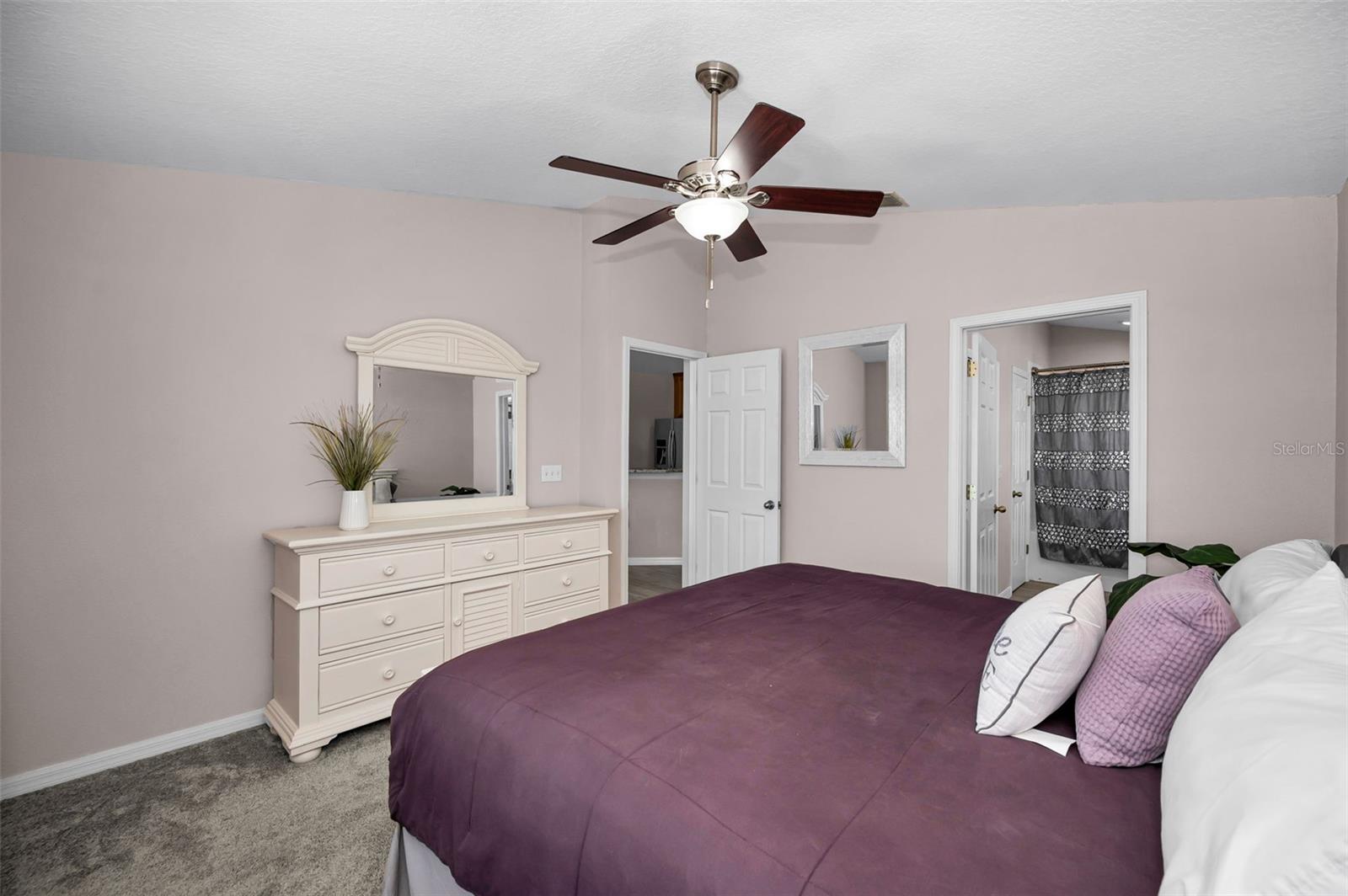 Image 28 of 48 For 8527 Shallow Creek Court