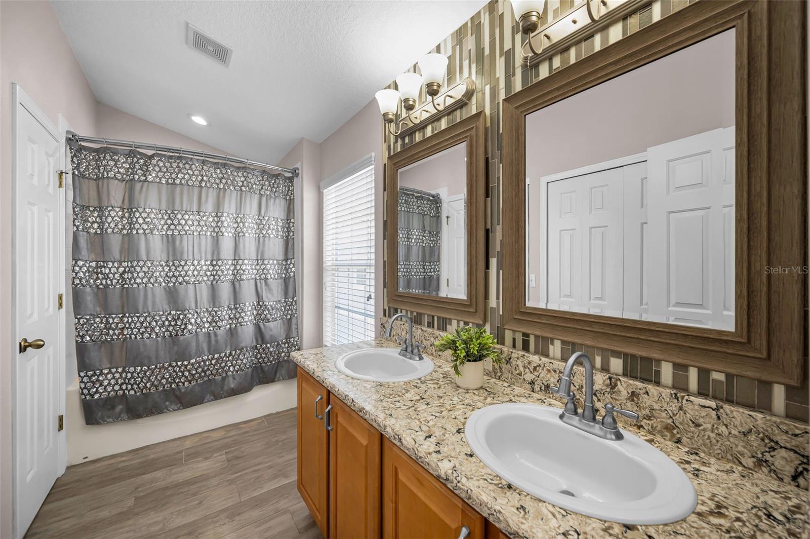 Image 30 of 48 For 8527 Shallow Creek Court