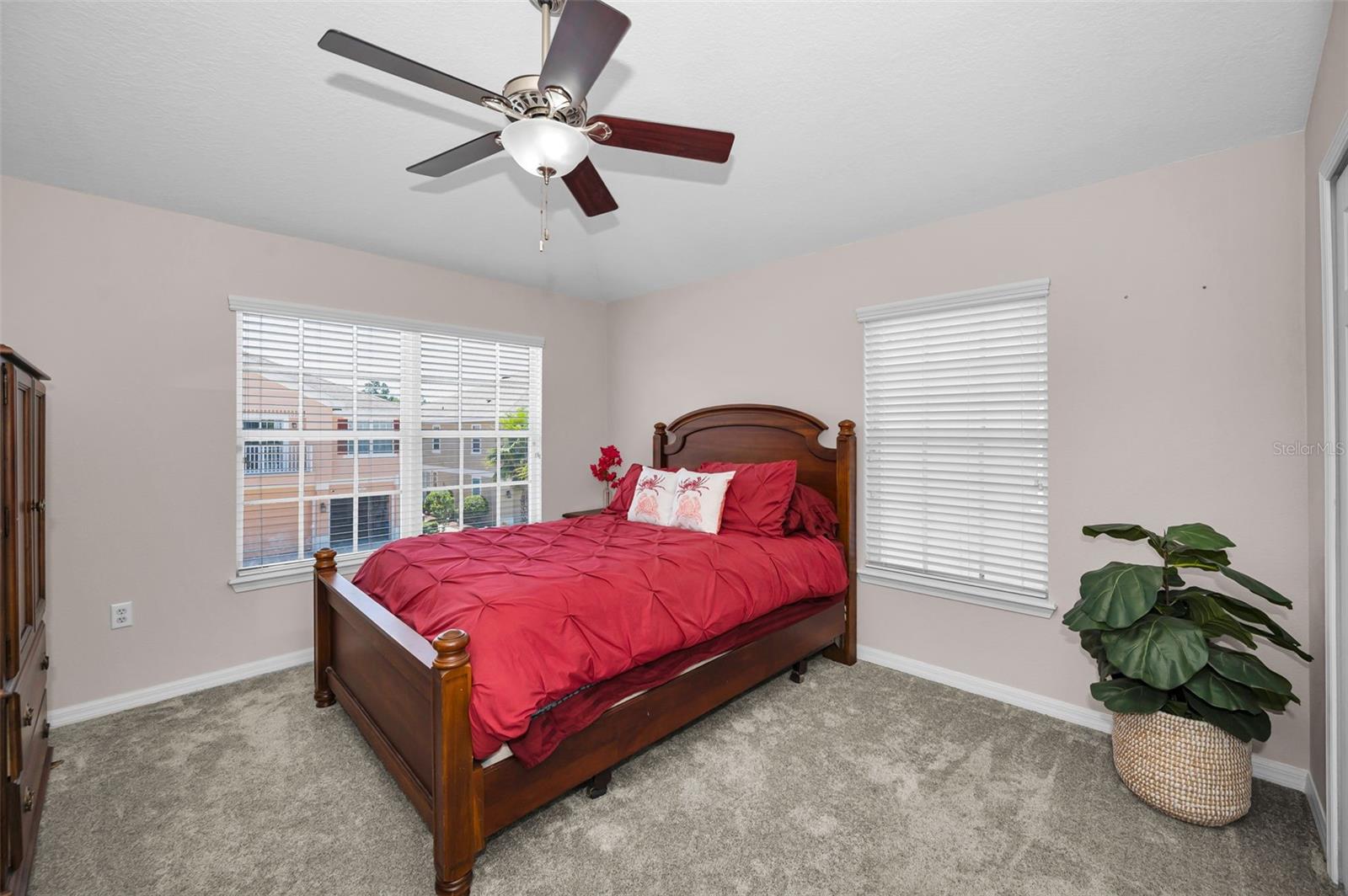 Image 34 of 48 For 8527 Shallow Creek Court