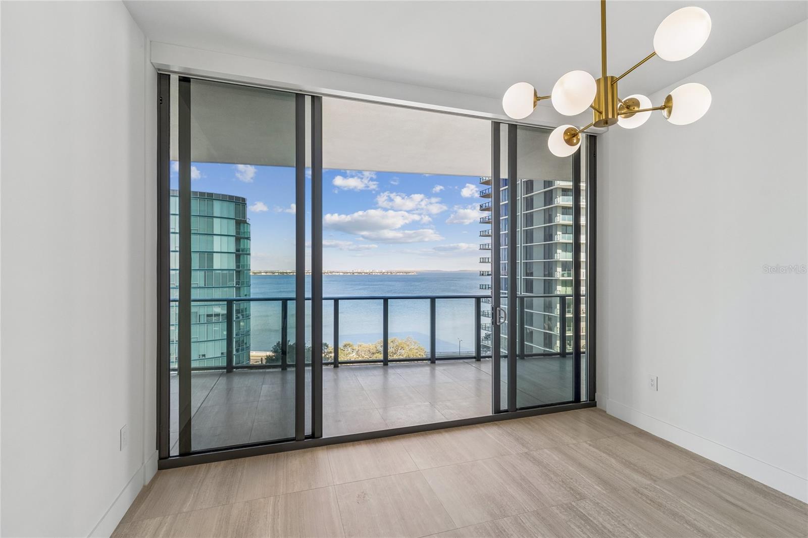 Image 24 of 96 For 3015 Ysabella Avenue 1102