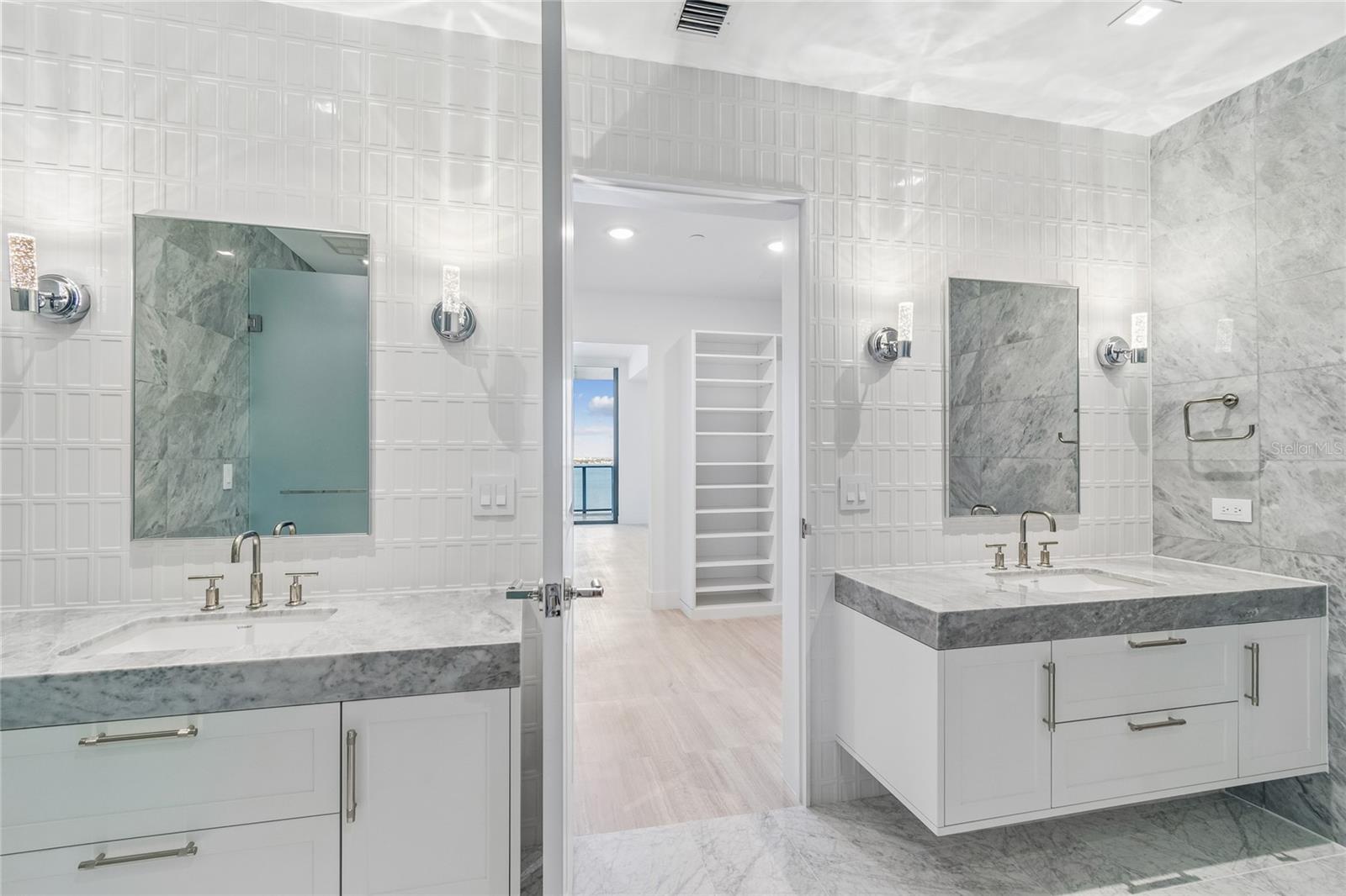 Image 30 of 96 For 3015 Ysabella Avenue 1102