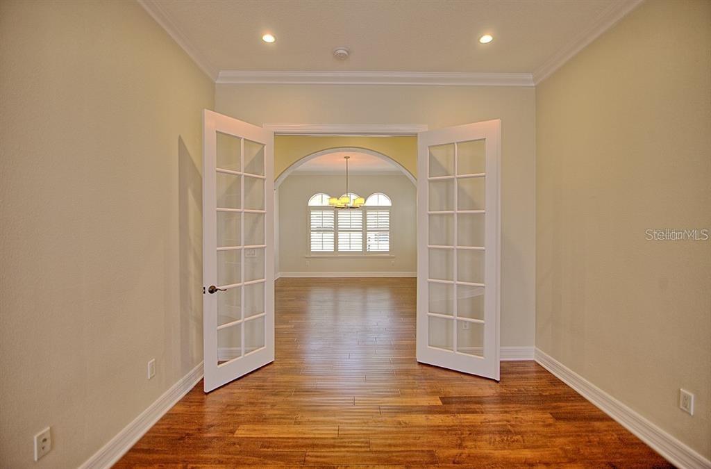 Image 5 of 22 For 5908 Switzer Avenue