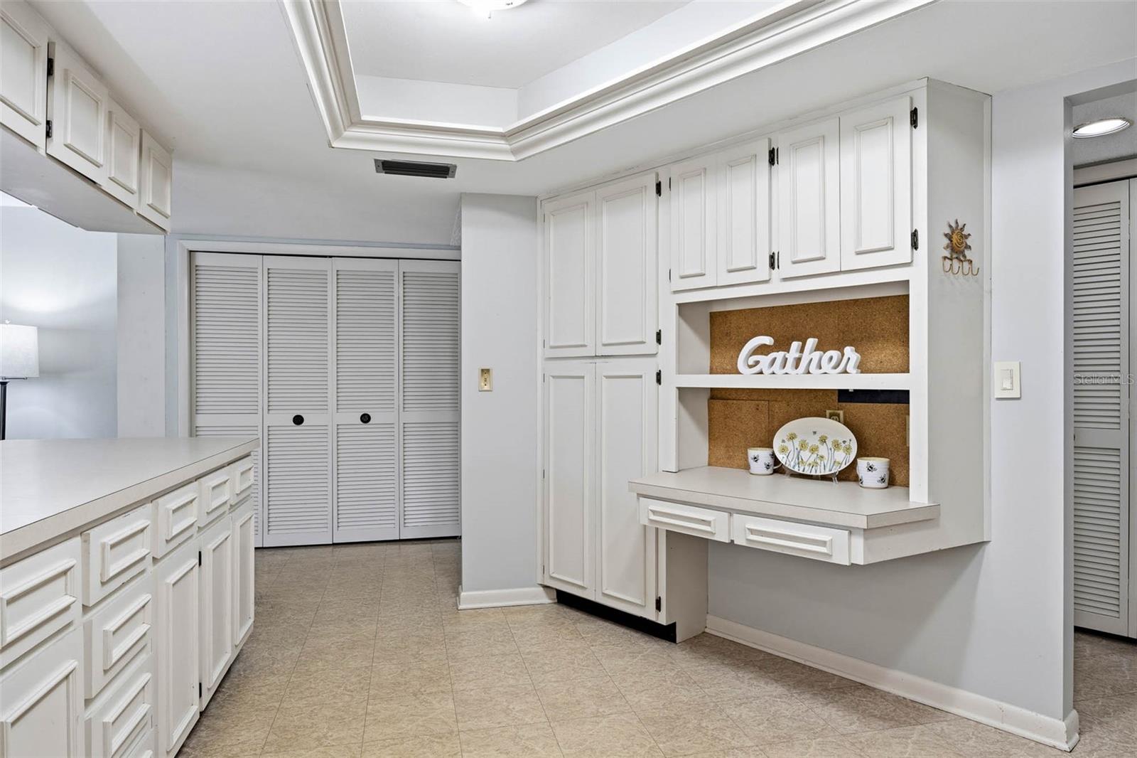 Image 10 of 52 For 2952 Hadleigh Ct