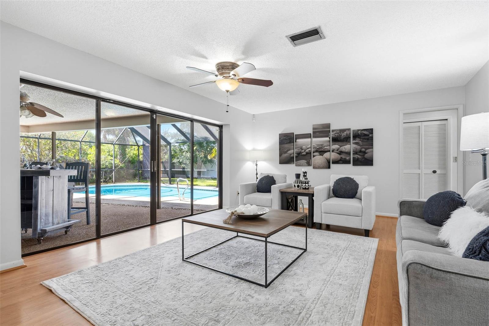 Image 11 of 52 For 2952 Hadleigh Ct