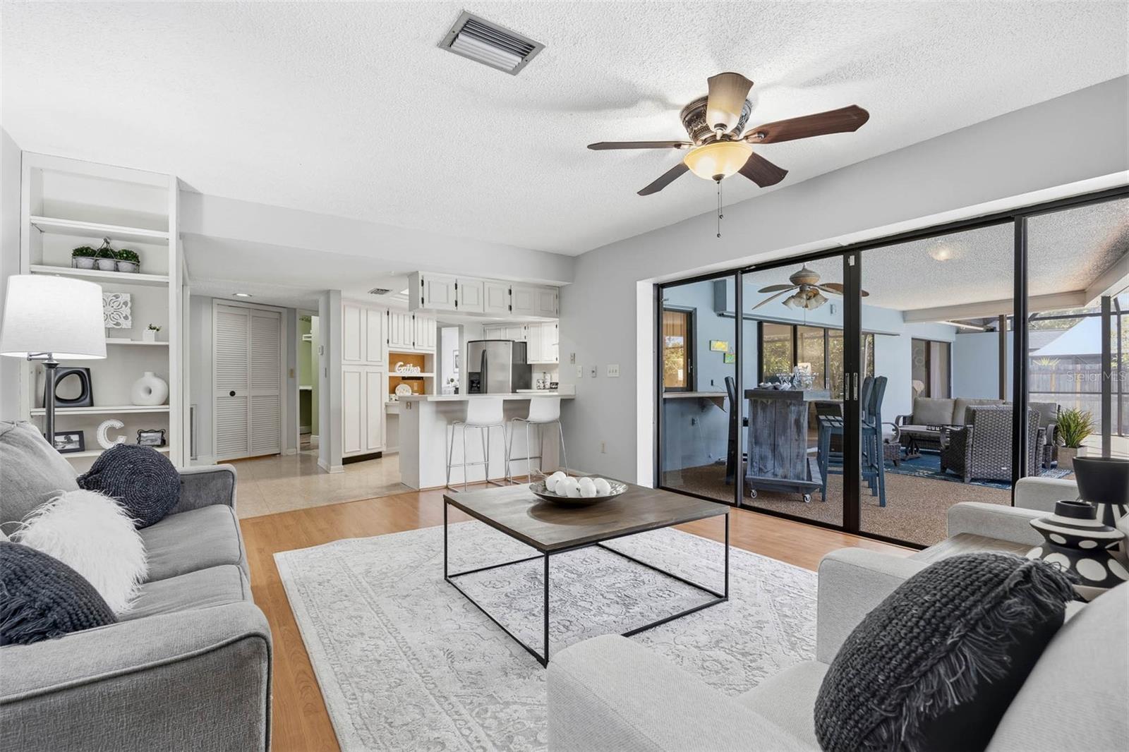 Image 12 of 52 For 2952 Hadleigh Ct