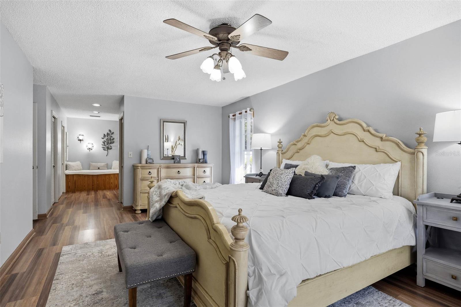 Image 14 of 52 For 2952 Hadleigh Ct