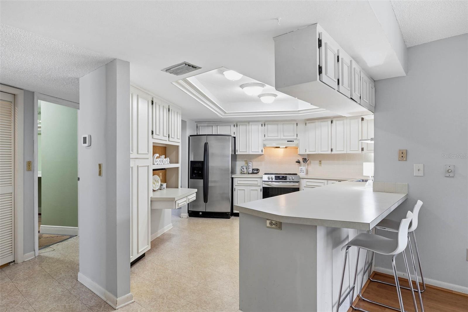 Image 8 of 52 For 2952 Hadleigh Ct