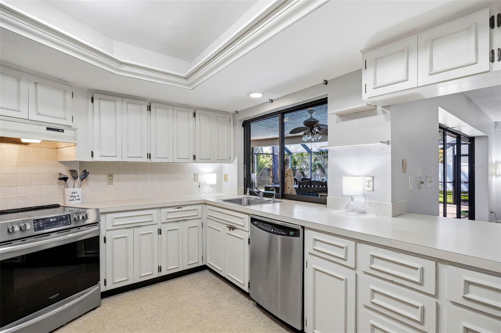 Image 9 of 52 For 2952 Hadleigh Ct