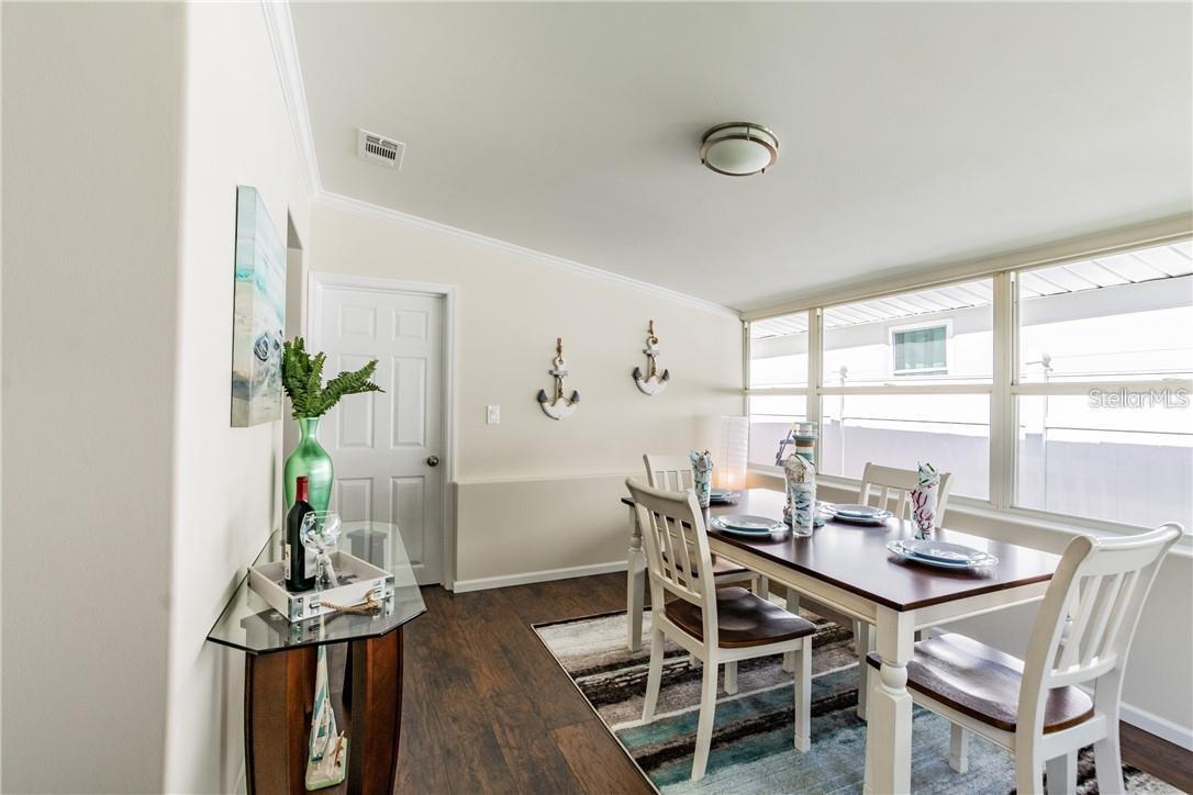 Image 11 of 27 For 5418 11th Avenue S