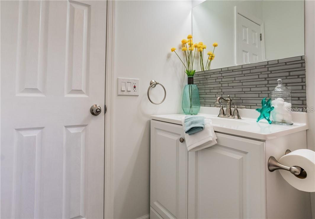 Image 16 of 27 For 5418 11th Avenue S