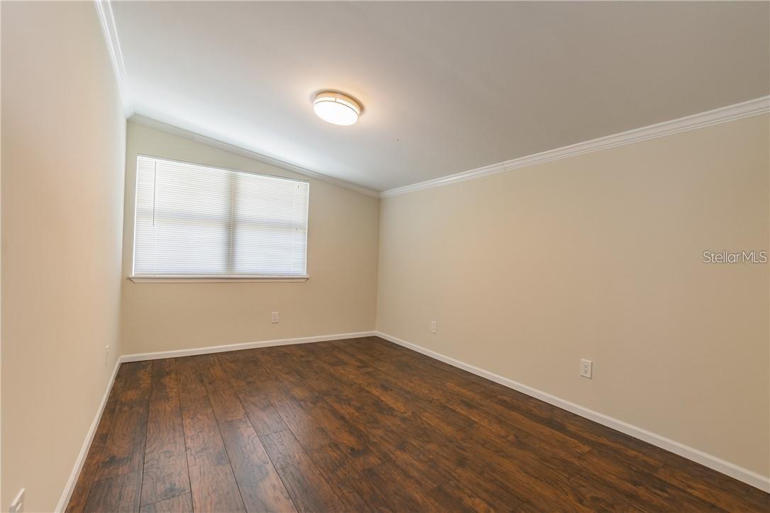 Image 19 of 27 For 5418 11th Avenue S