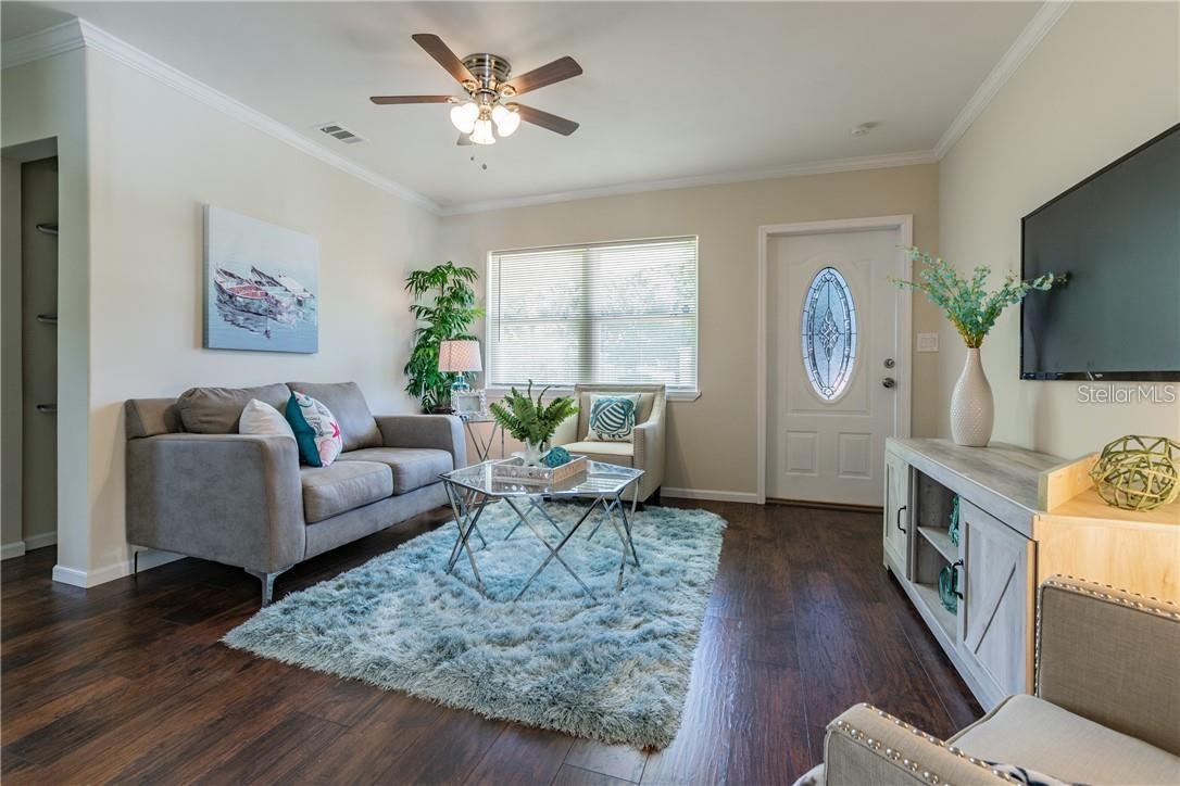 Image 8 of 27 For 5418 11th Avenue S