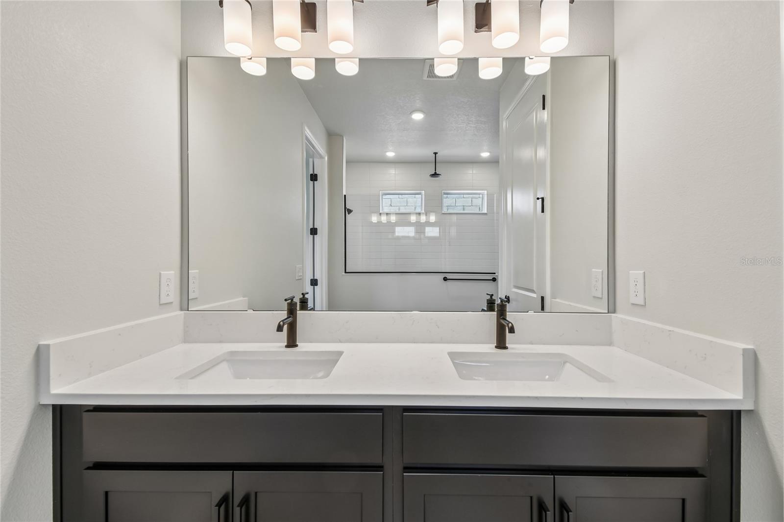 Image 22 of 42 For 5693 Leaflet Trail