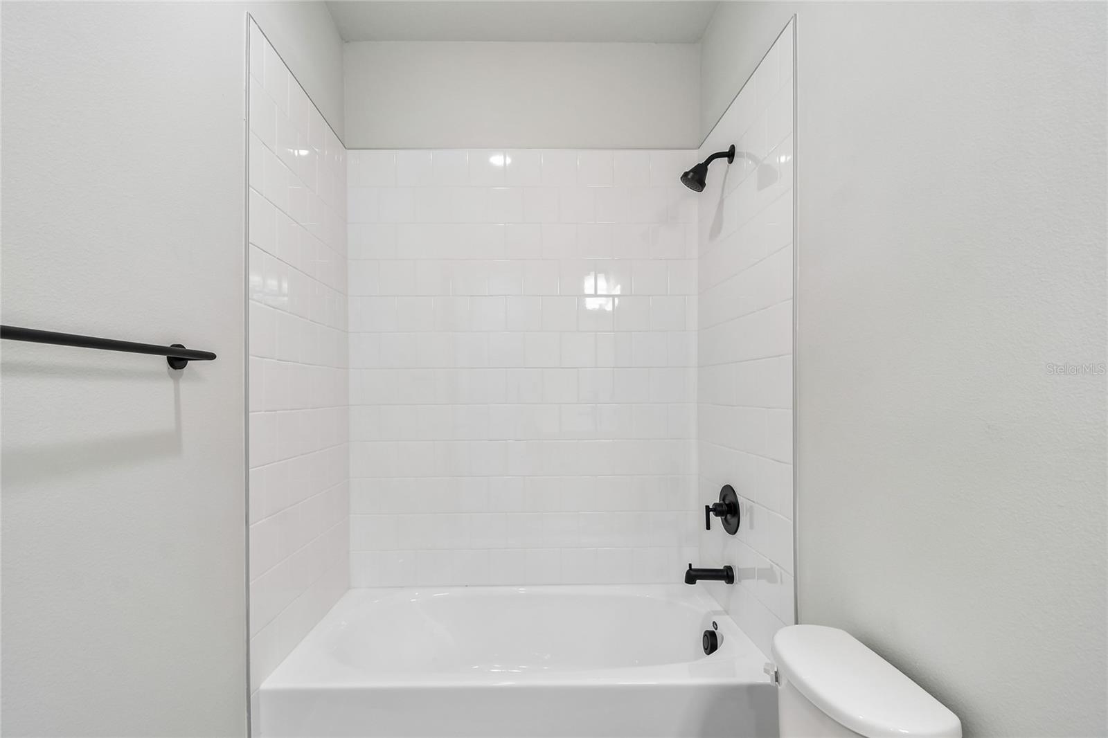 Image 31 of 42 For 5693 Leaflet Trail