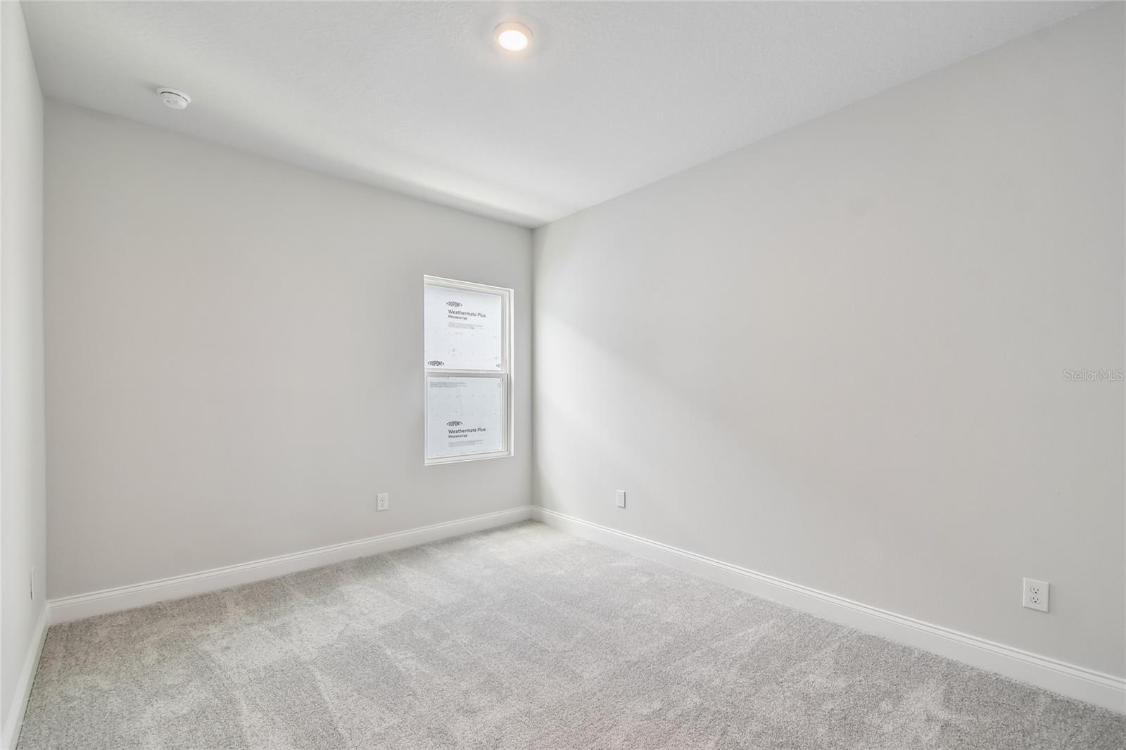 Image 32 of 42 For 5693 Leaflet Trail