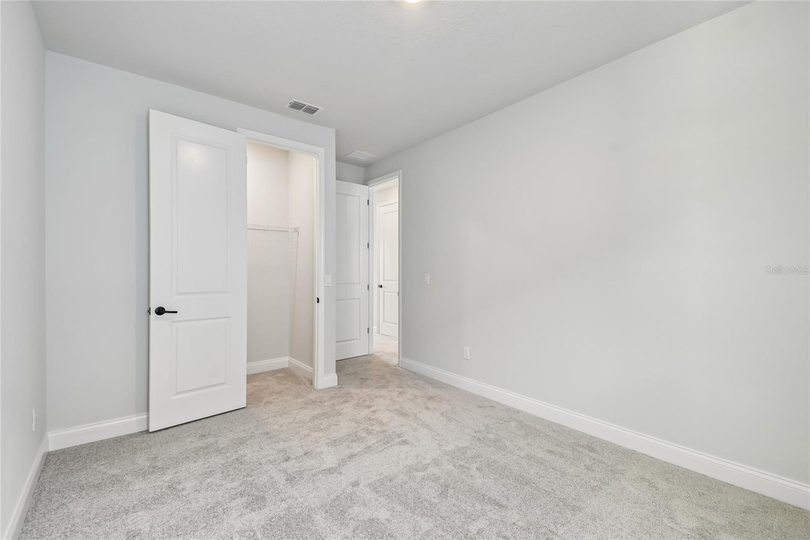 Image 33 of 42 For 5693 Leaflet Trail