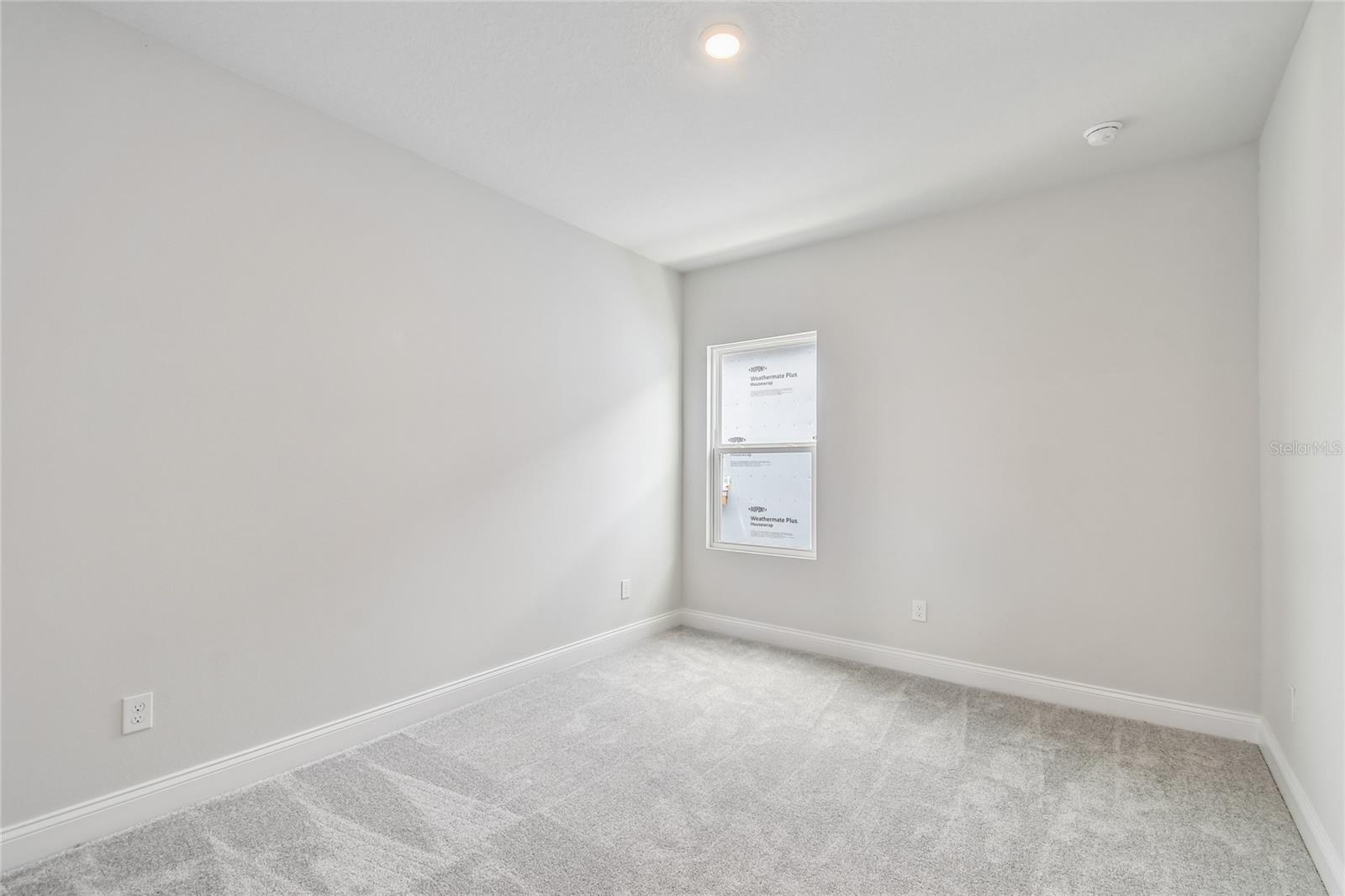 Image 34 of 42 For 5693 Leaflet Trail